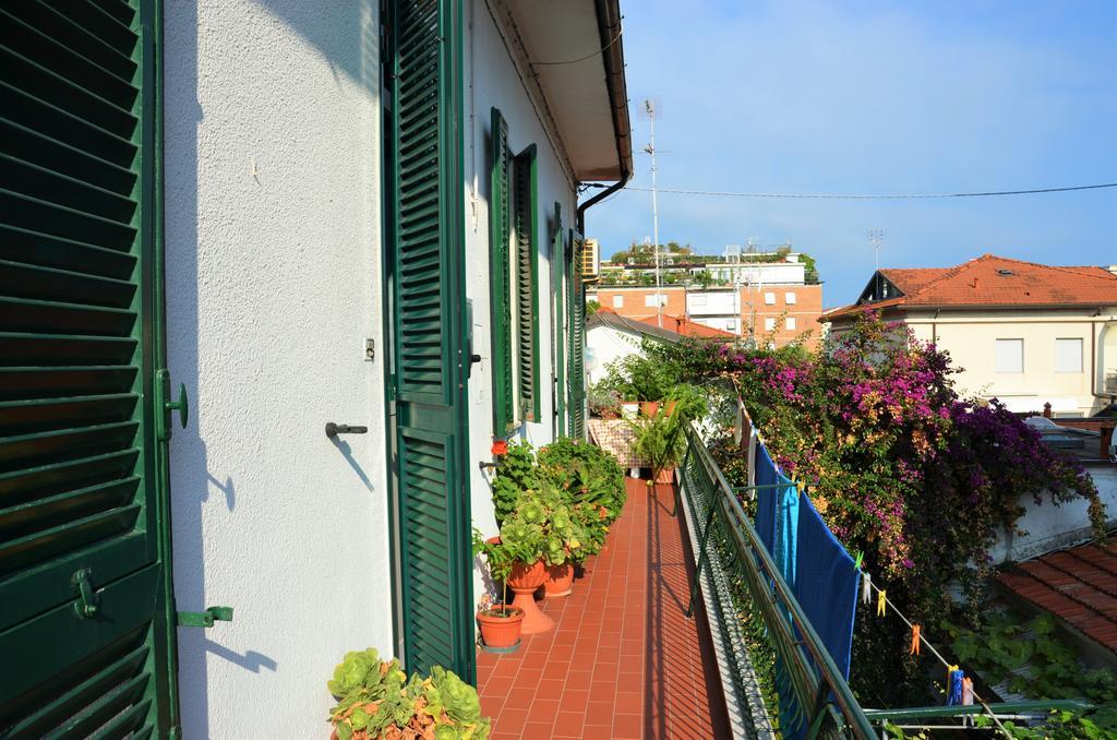Casa Lia Villa Marina Di Carrara Exterior photo